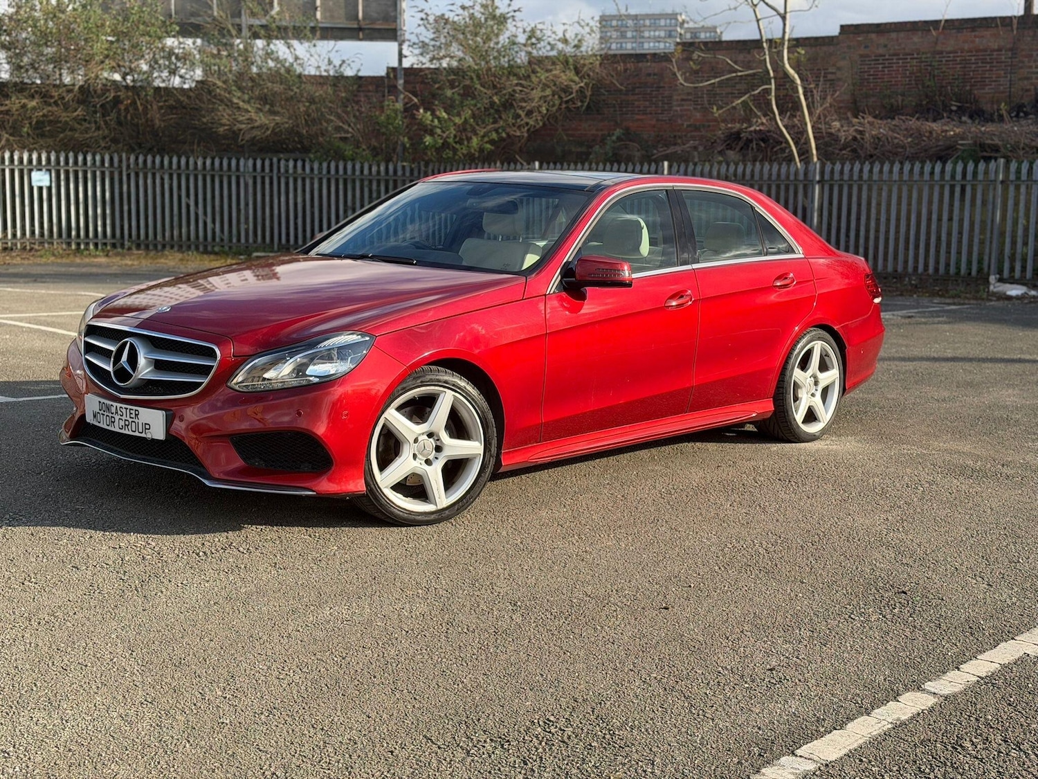 Used Mercedes-Benz E Class 2014 for sale - 78100934: Photo 5