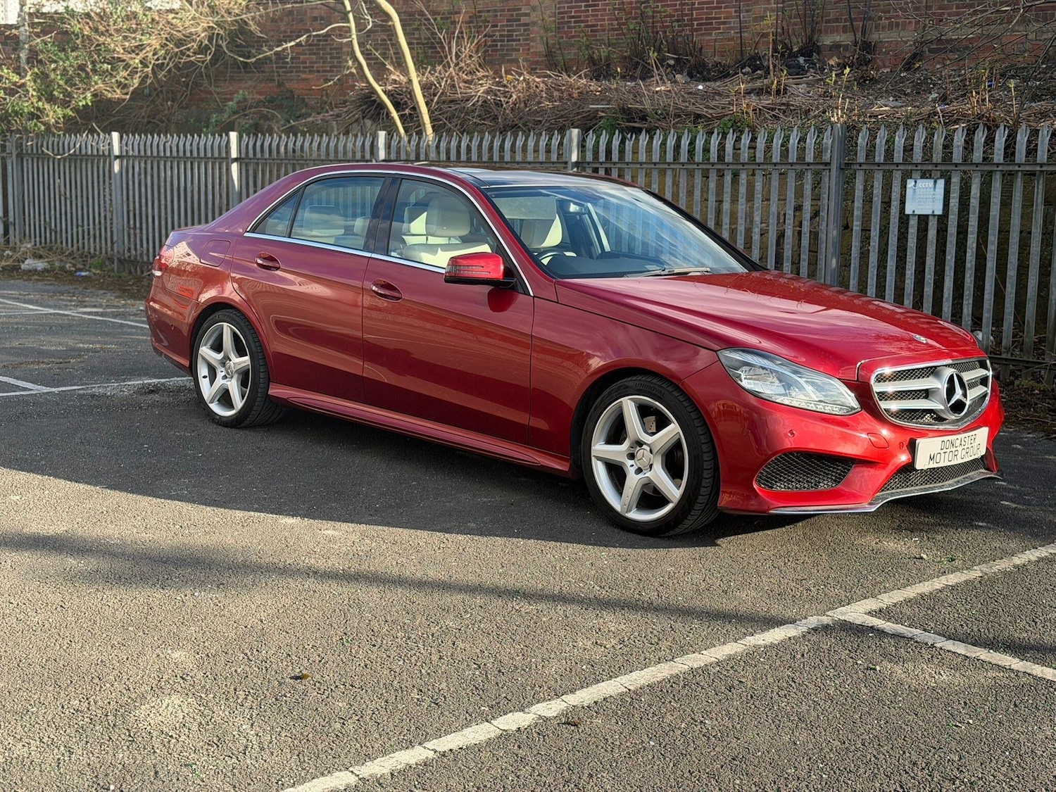 Used Mercedes-Benz E Class 2014 for sale - 78100934: Photo 7