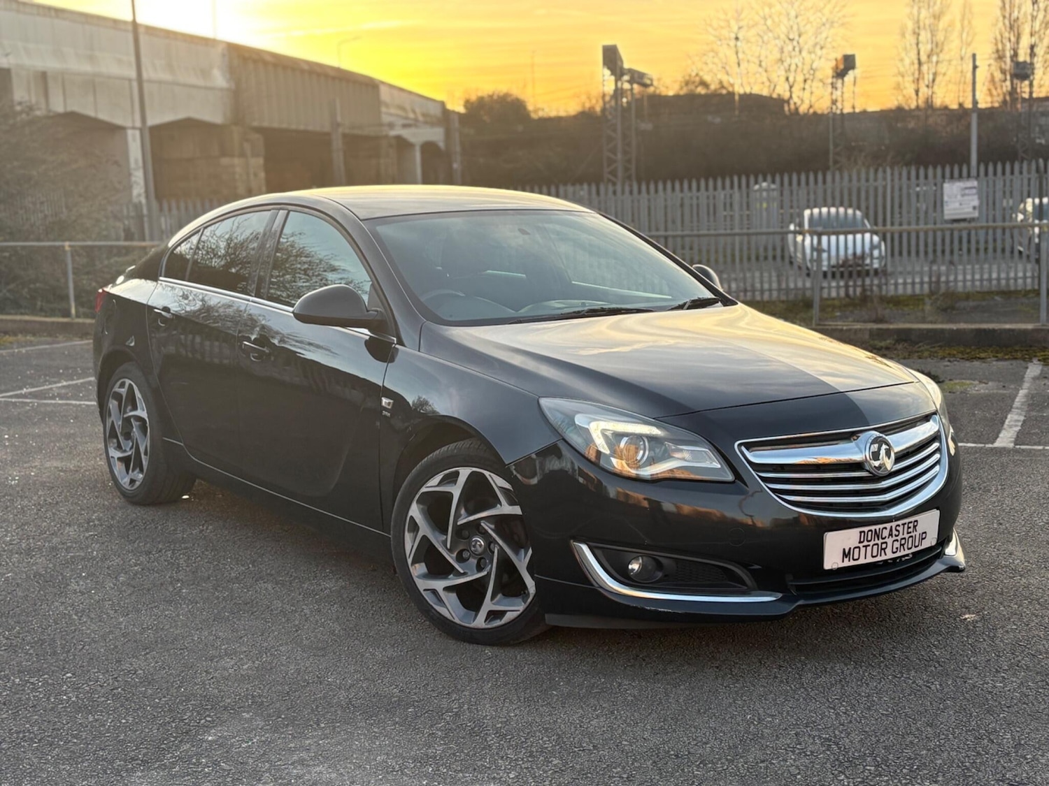 Used Vauxhall Insignia for sale - 77683782: Photo 1
