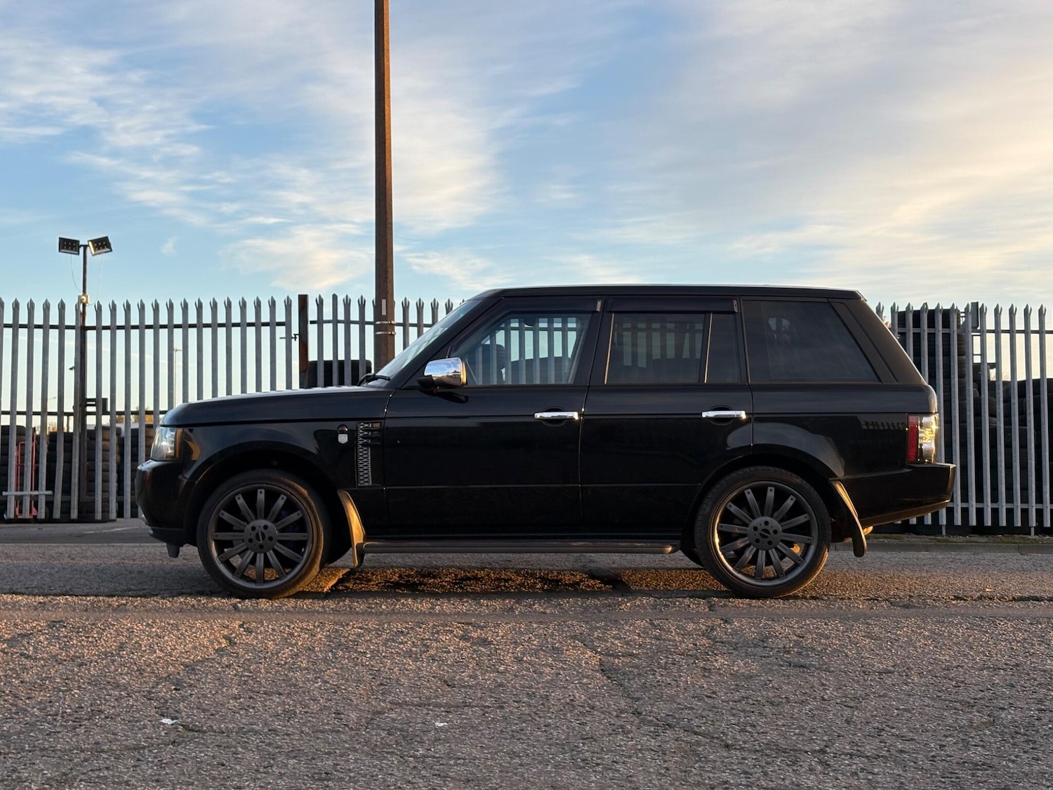 Used Land Rover Range Rover 2012 for sale - 76753236: Photo 2