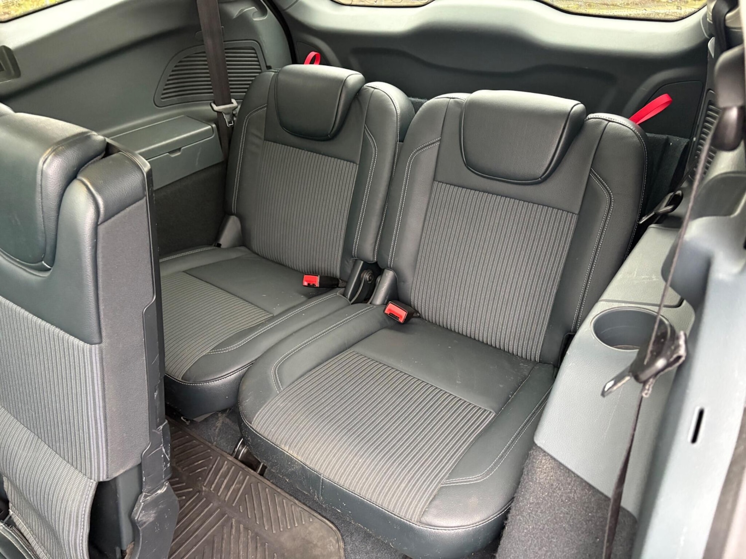 Used Ford Grand C-Max 2013 for sale - 77647054: Photo 16