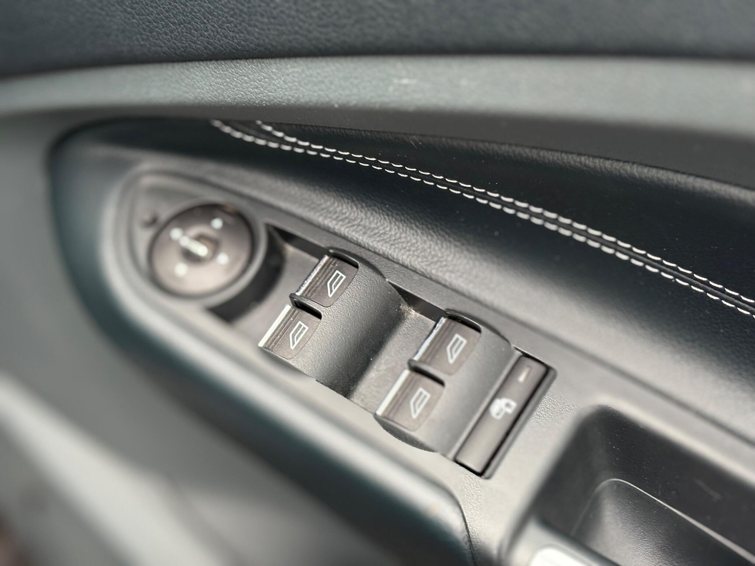 Used Ford Grand C-Max 2013 for sale - 77647054: Photo 28