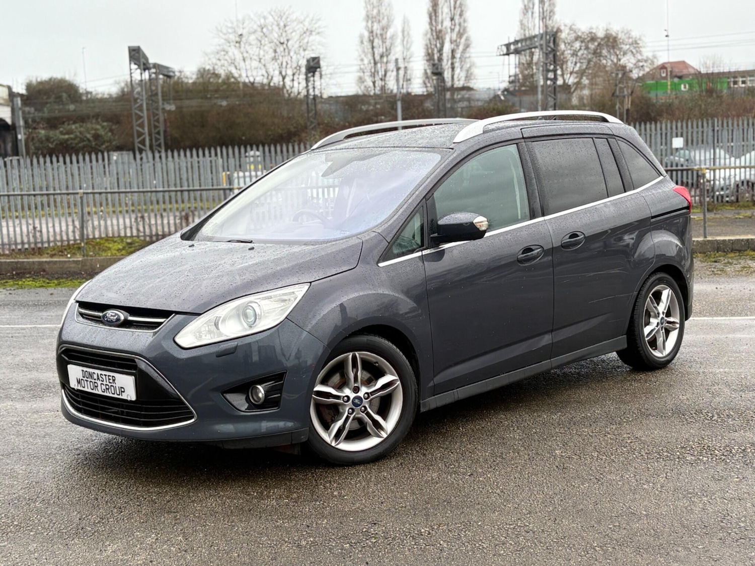 Used Ford Grand C-Max 2013 for sale - 77647054: Photo 6