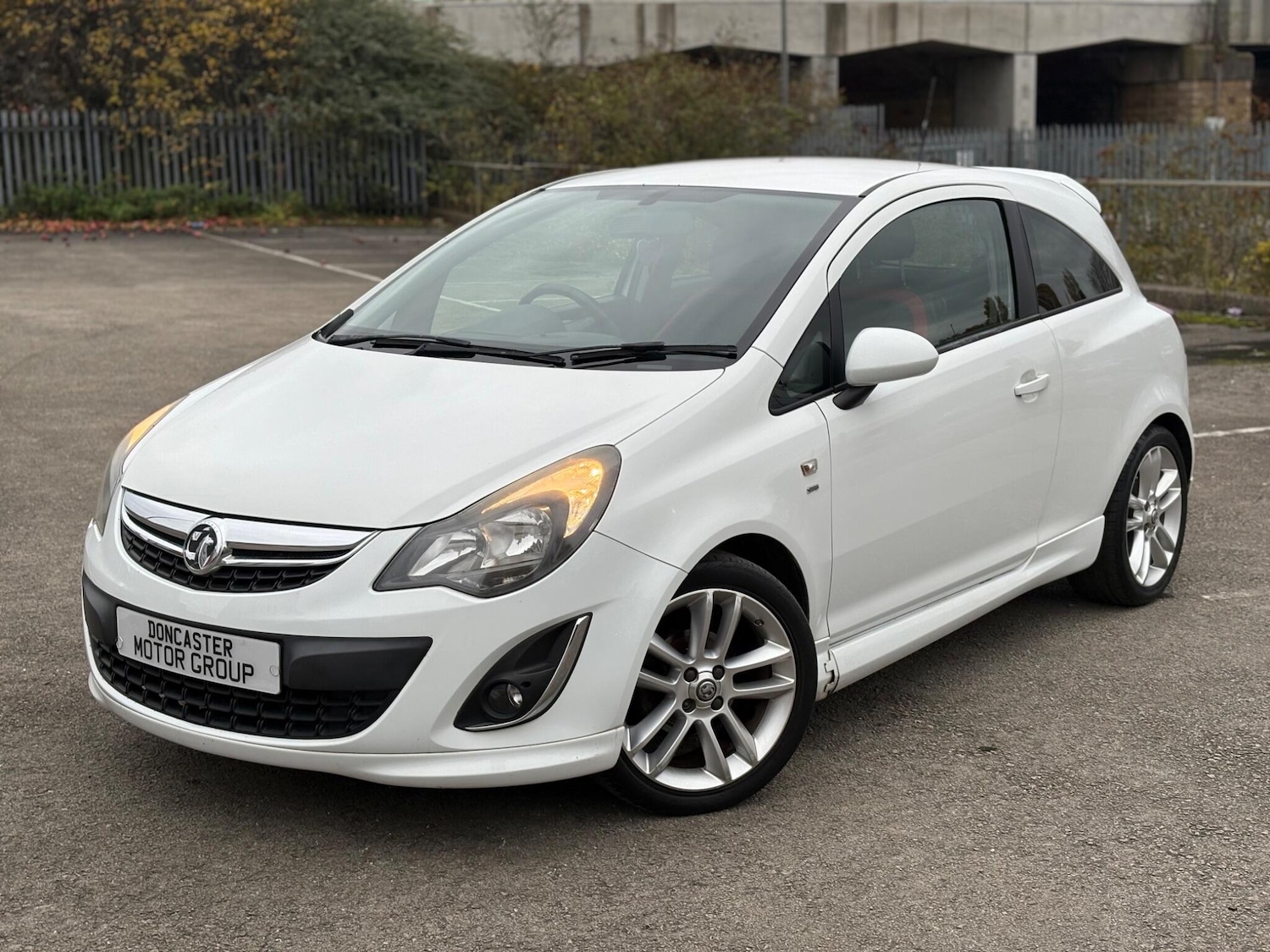 Used Vauxhall Corsa 2014 for sale - 76521732: Photo 3