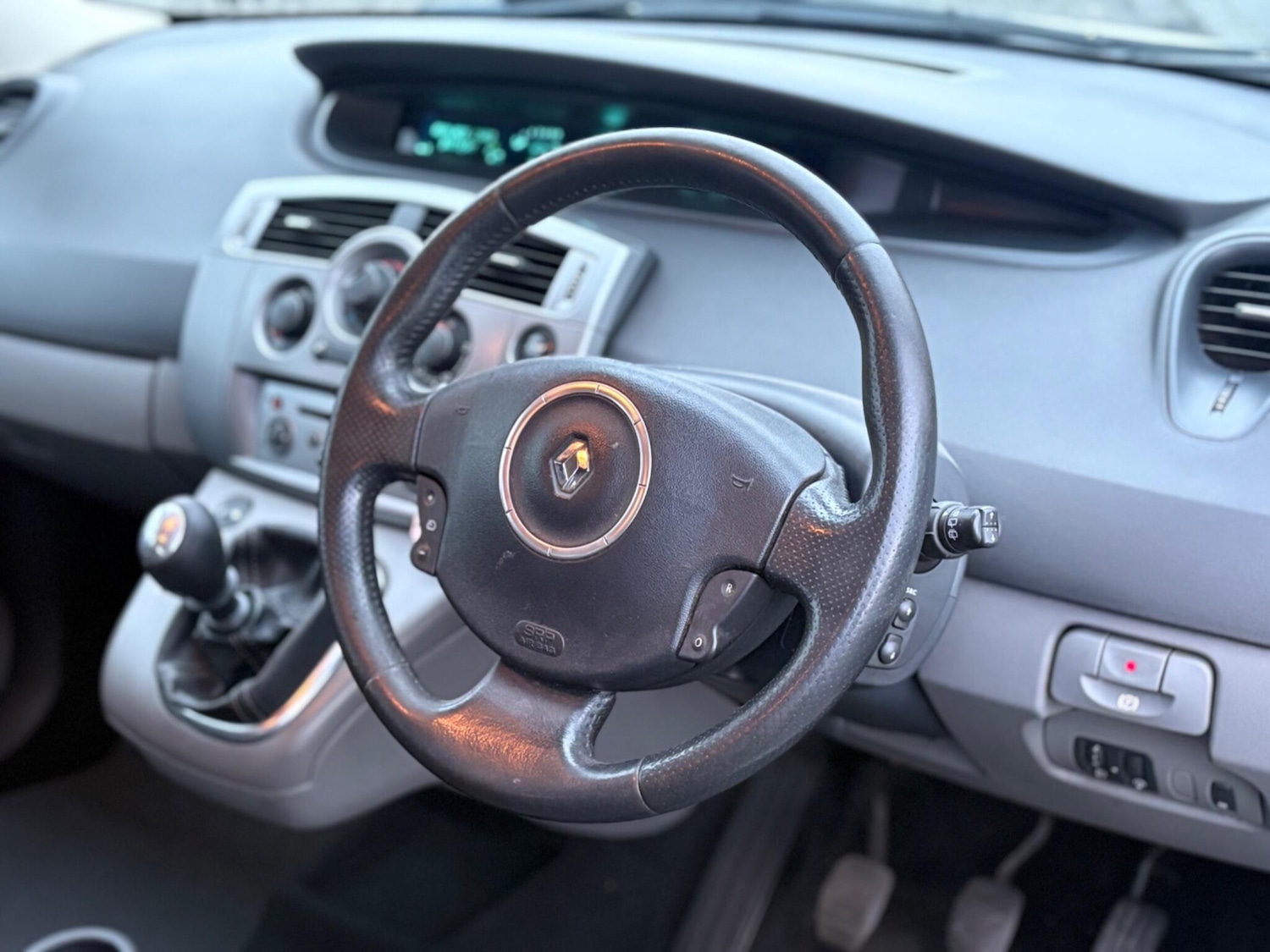 Used Renault Scenic for sale - 77853440: Photo 4