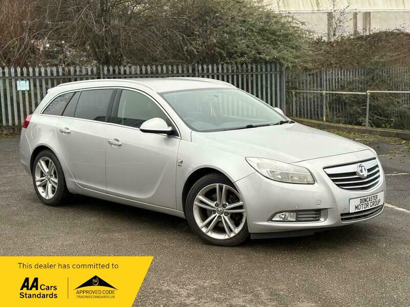 Used Vauxhall Insignia 2011 for sale - 78204303: Photo 1