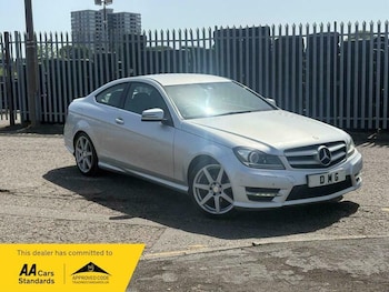 Used Mercedes-Benz C Class 2014 for sale - 78728652: Photo