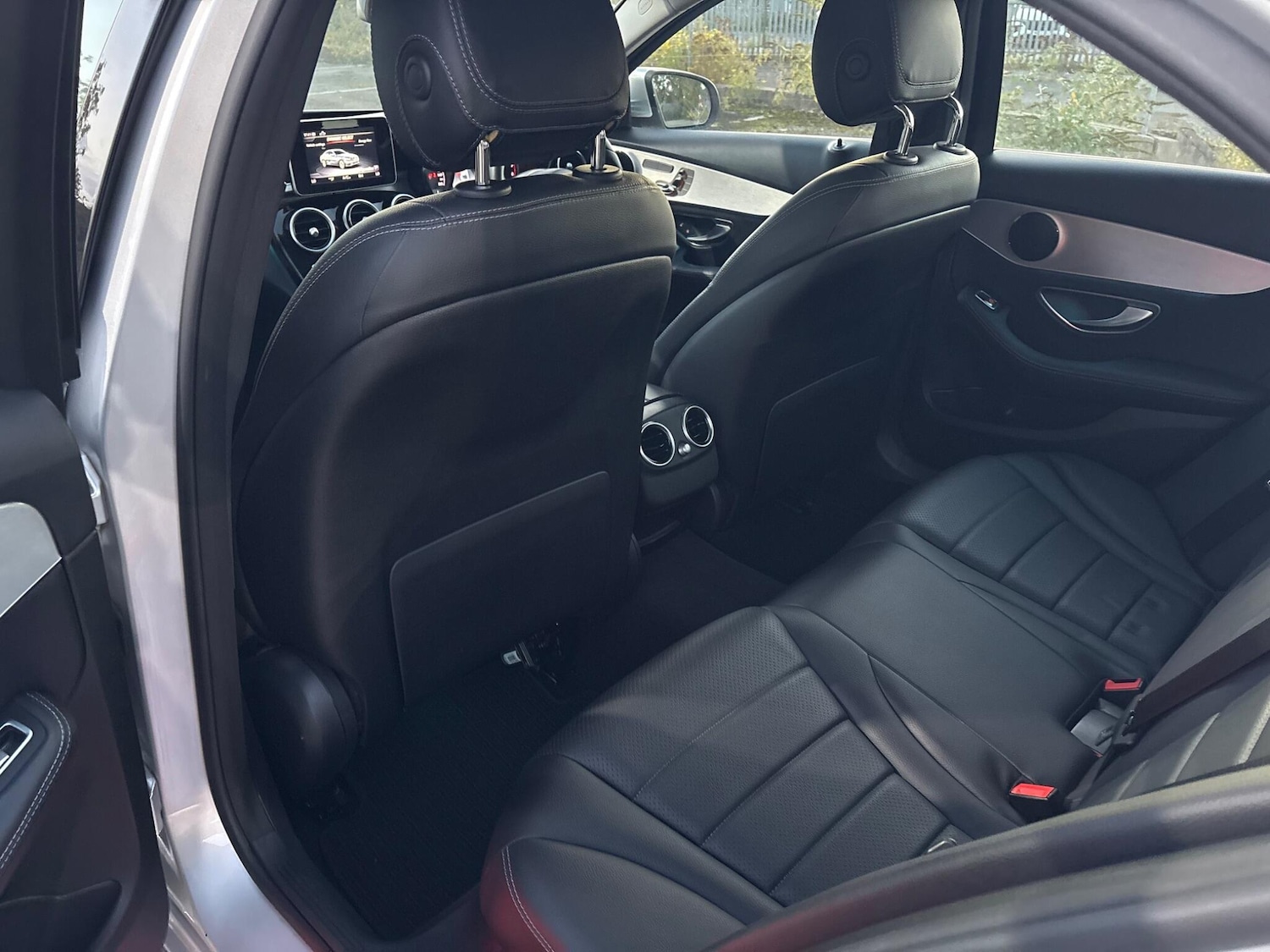 Used Mercedes-Benz C Class 2018 for sale - 76989521: Photo 18