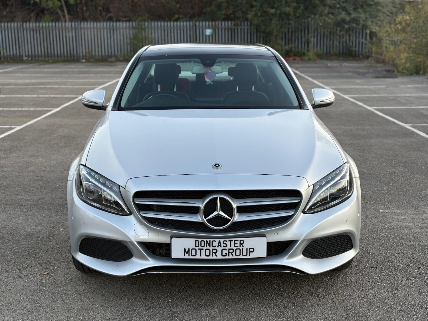 Used Mercedes-Benz C Class 2018 for sale - 76989521: Photo 2