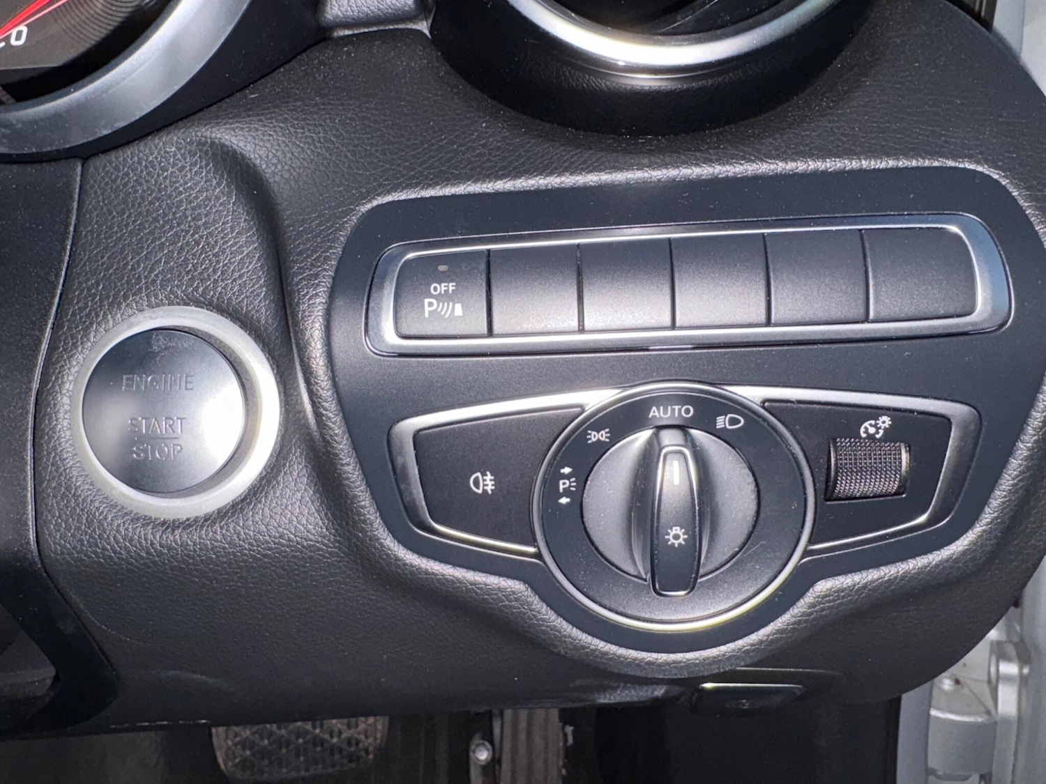 Used Mercedes-Benz C Class 2018 for sale - 76989521: Photo 23