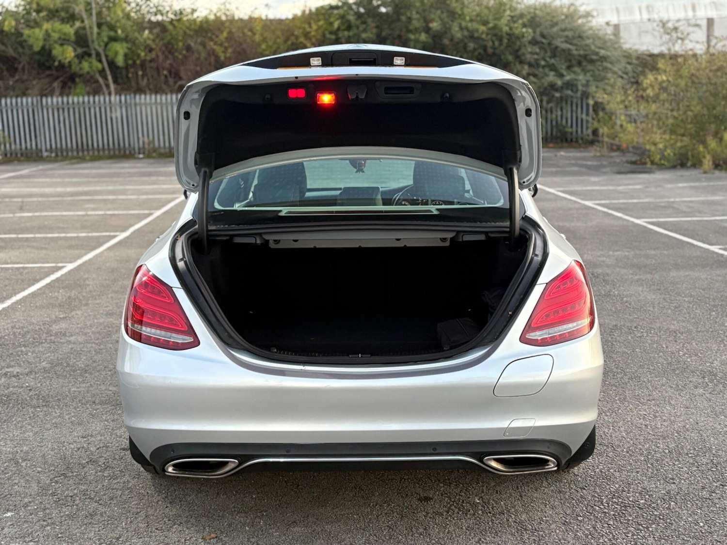 Used Mercedes-Benz C Class 2018 for sale - 76989521: Photo 39