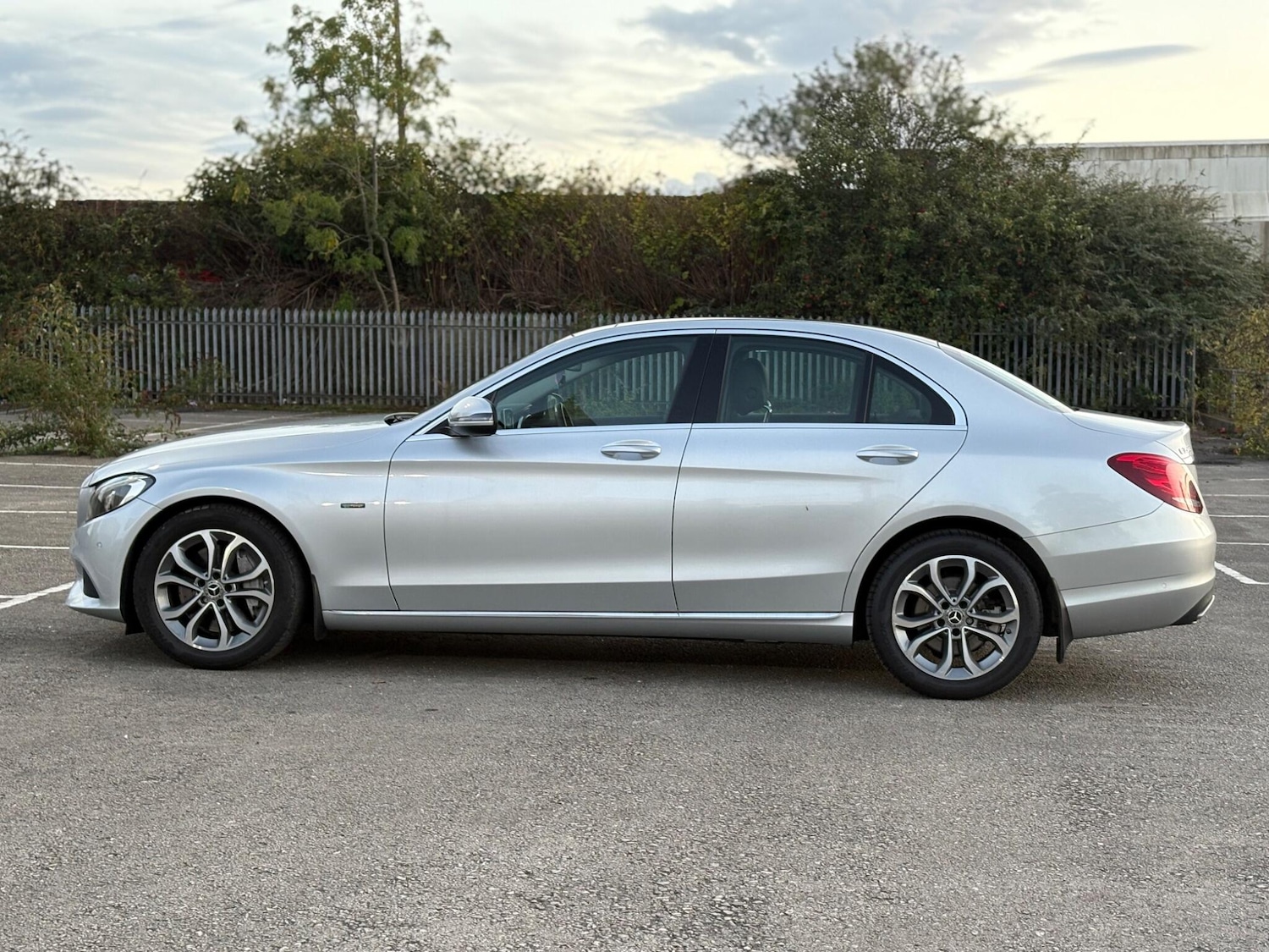 Used Mercedes-Benz C Class 2018 for sale - 76989521: Photo 7