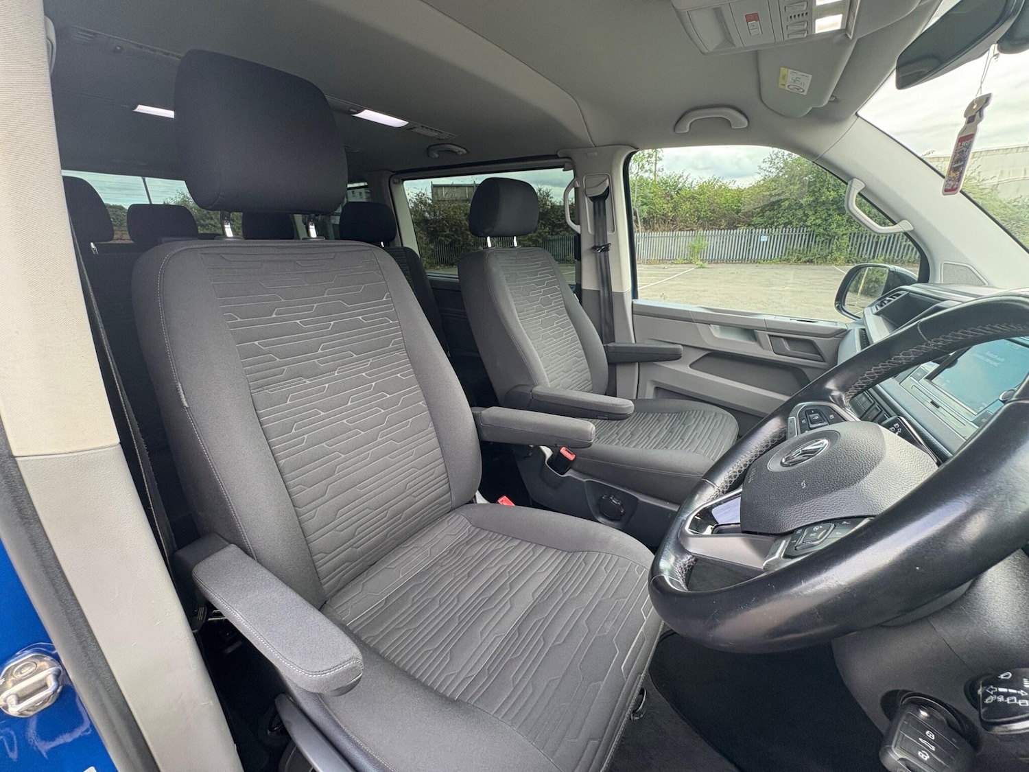 Used Volkswagen Transporter Shuttle 2020 for sale - 76988392: Photo 29