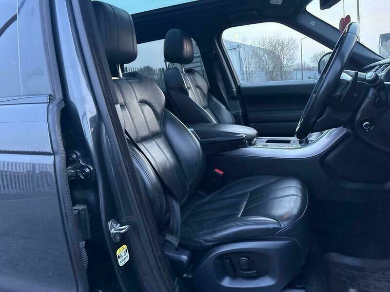 Used Land Rover Range Rover Sport 2015 for sale - 78019604: Photo 2