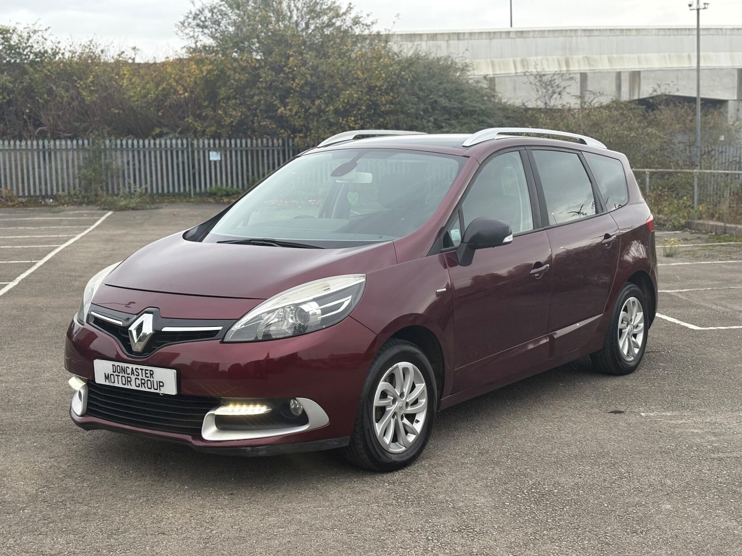 Used Renault Grand Scenic 2016 for sale - 76423087: Photo 10