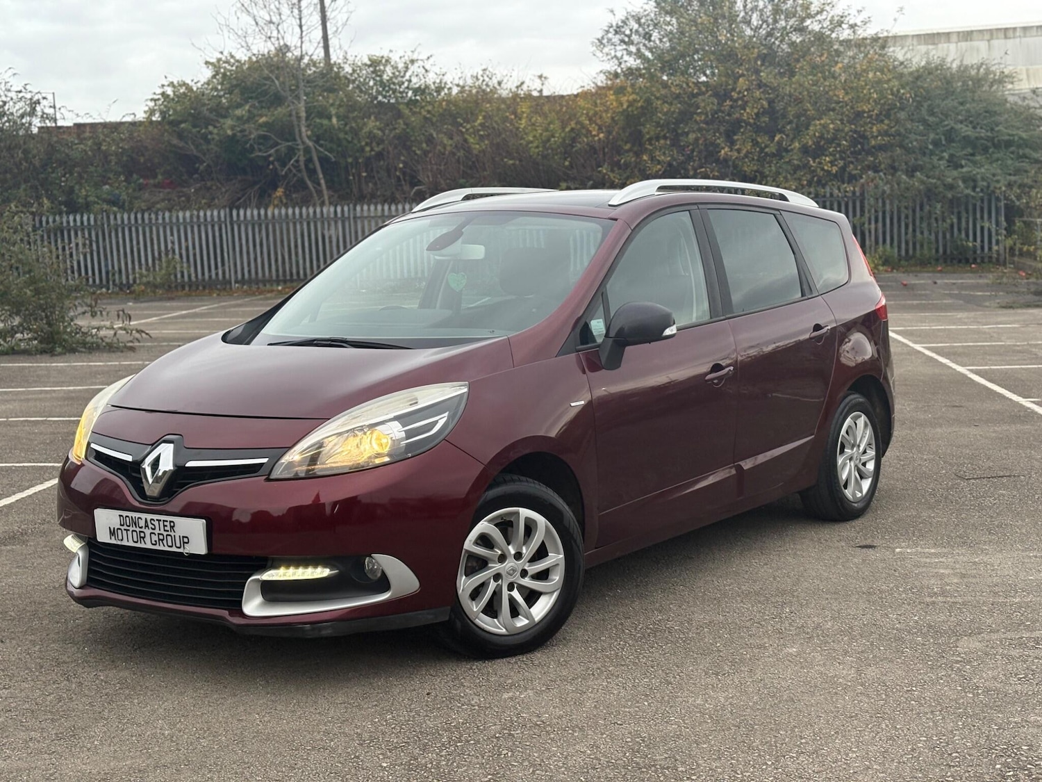Used Renault Grand Scenic 2016 for sale - 76423087: Photo 11