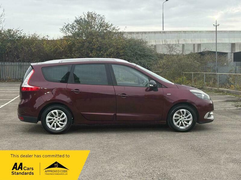 Used Renault Grand Scenic 2016 for sale - 76423087: Photo 17