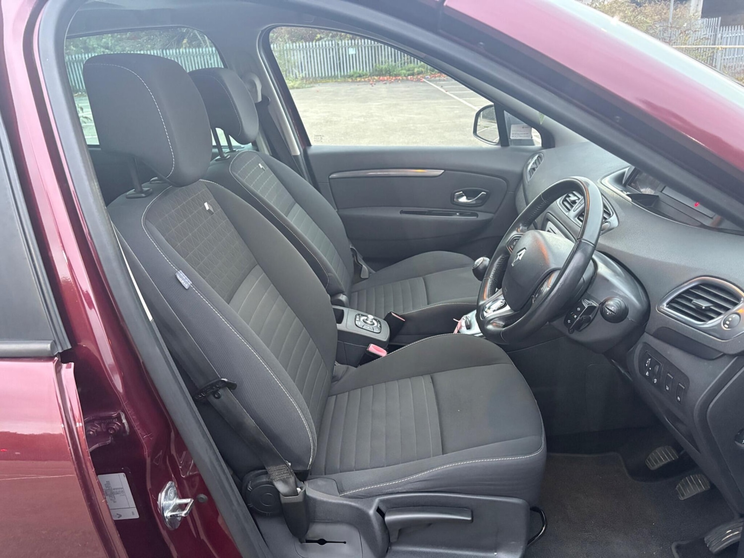 Used Renault Grand Scenic 2016 for sale - 76423087: Photo 22