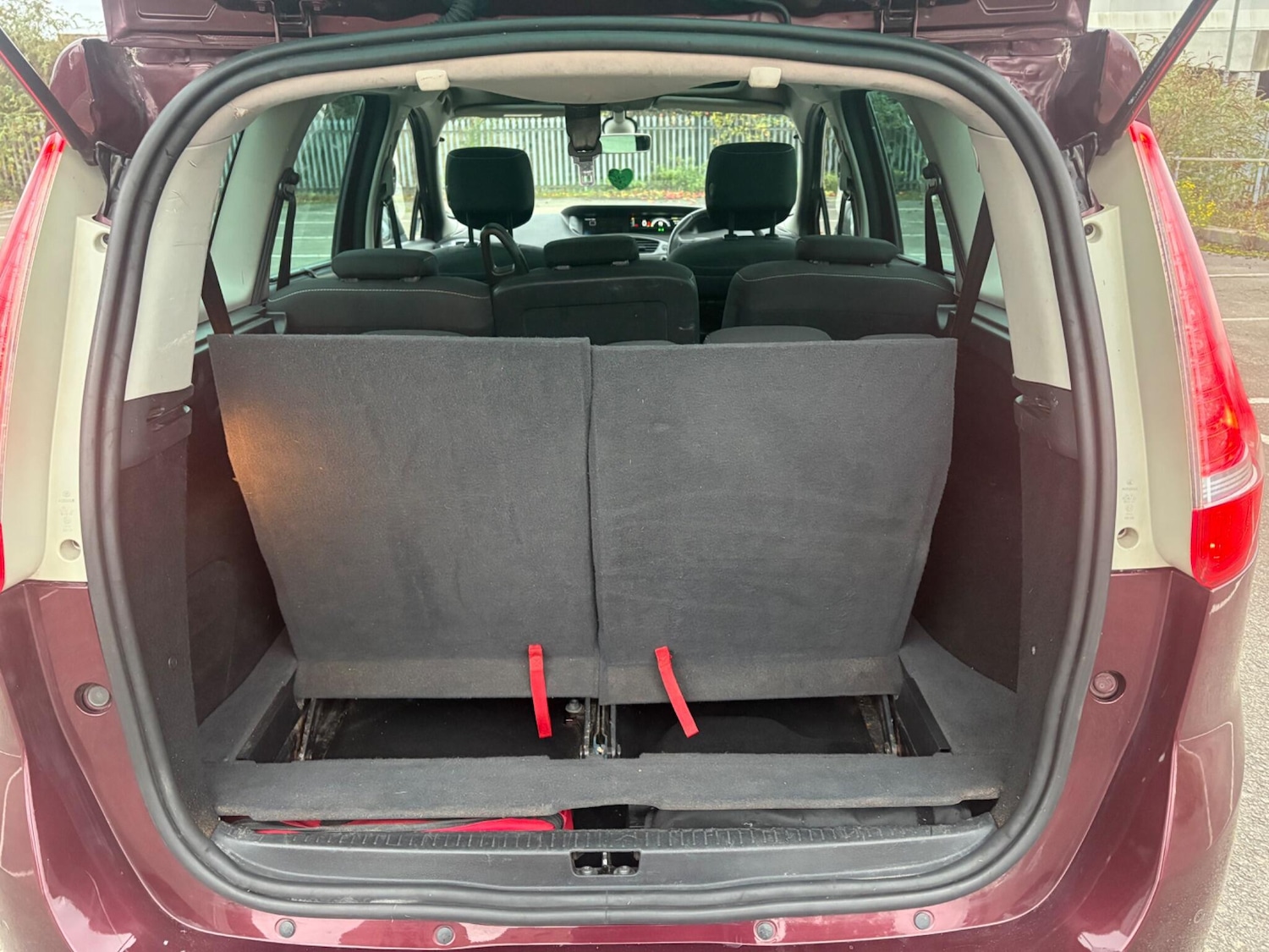 Used Renault Grand Scenic 2016 for sale - 76423087: Photo 40