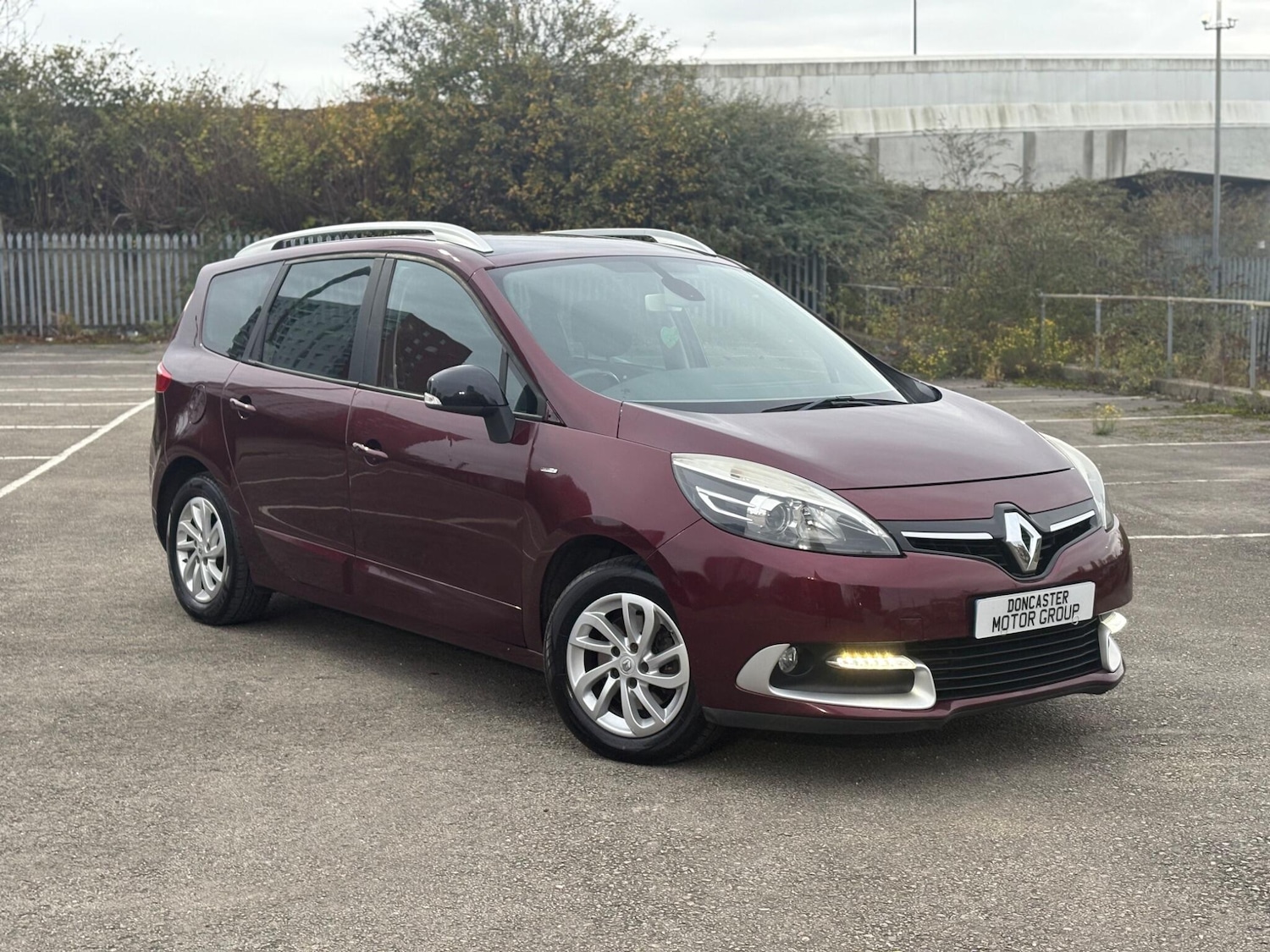 Used Renault Grand Scenic 2016 for sale - 76423087: Photo 8