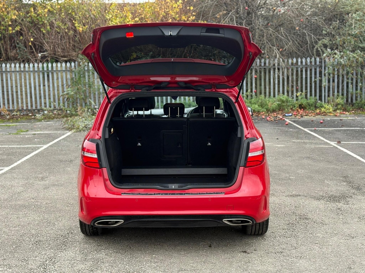 Used Mercedes-Benz B Class 2016 for sale - 76607812: Photo 16