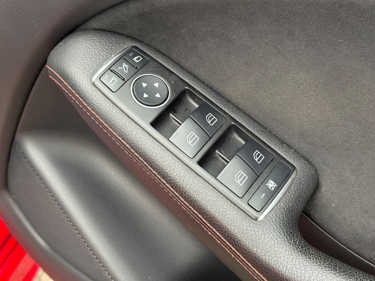 Used Mercedes-Benz B Class 2016 for sale - 76607812: Photo 42