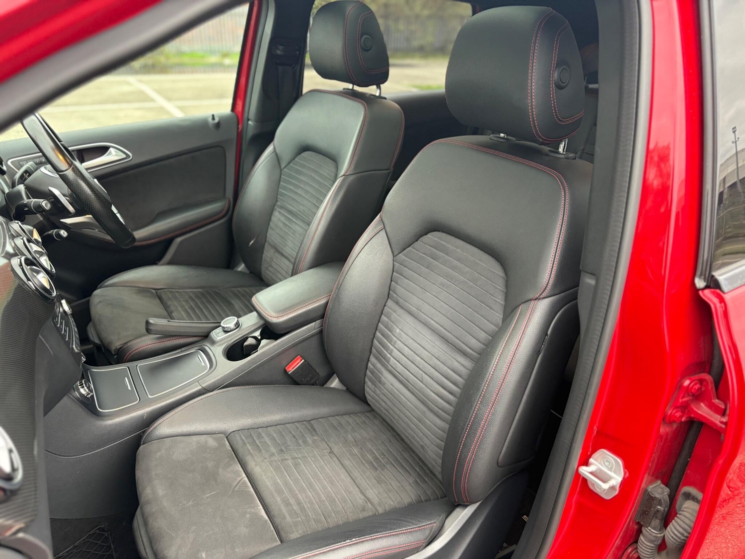 Used Mercedes-Benz B Class 2016 for sale - 76607812: Photo 5