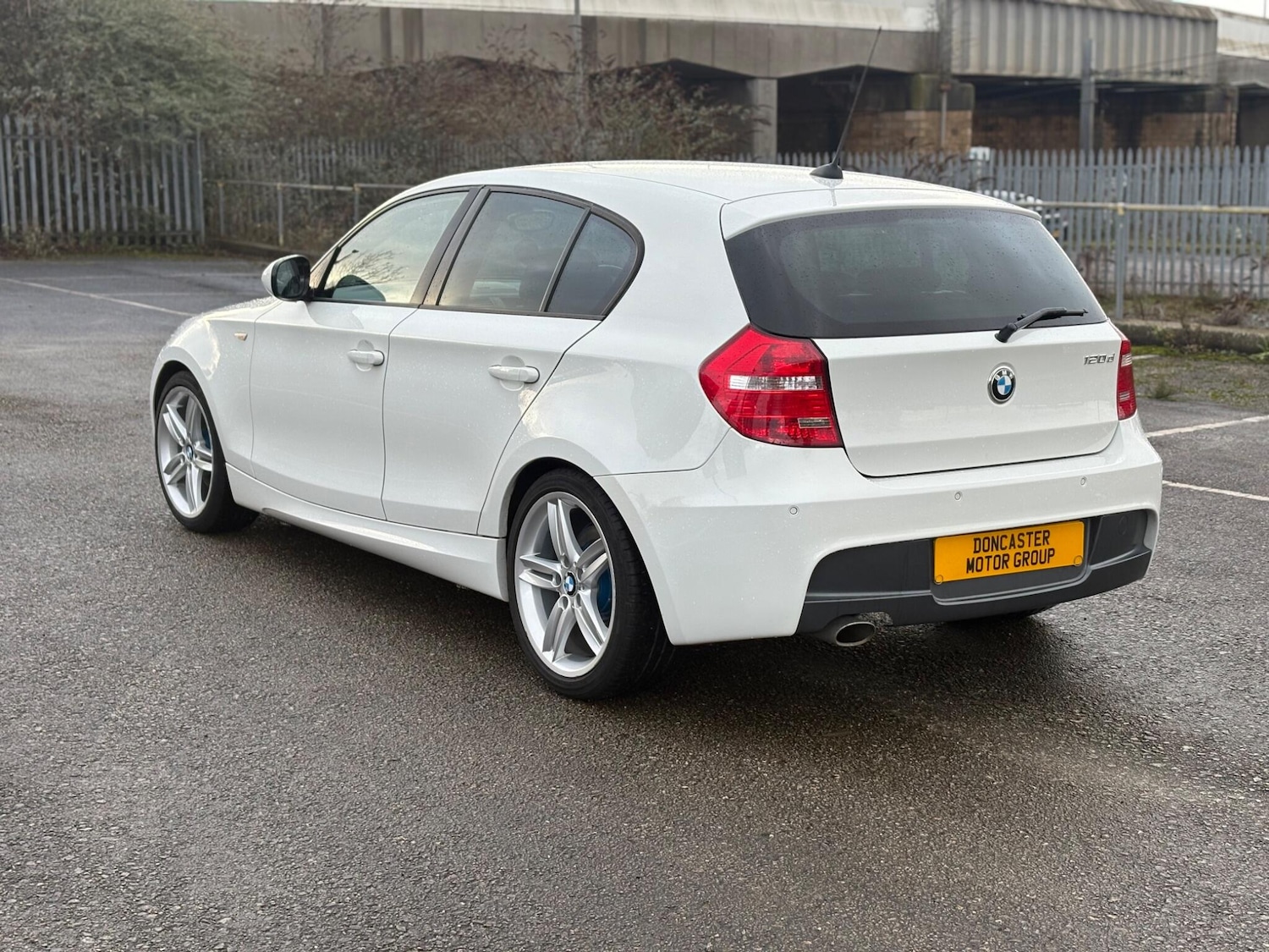 Used BMW 1 Series 2010 for sale - 77202800: Photo 2