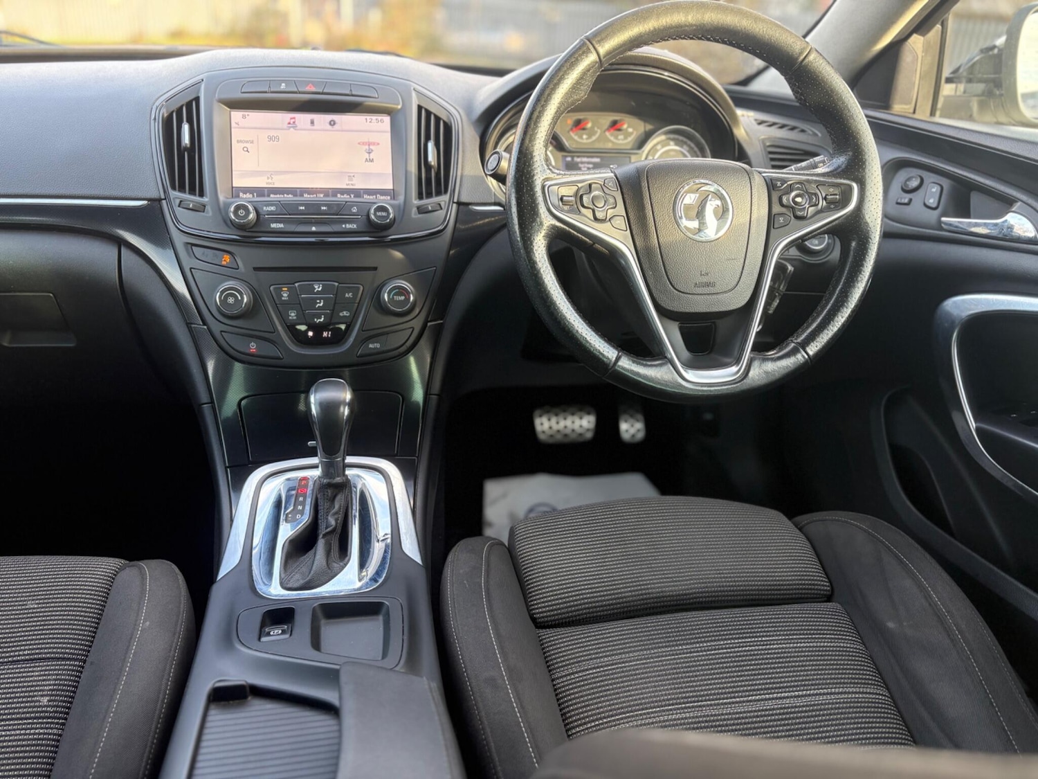 Used Vauxhall Insignia 2015 for sale - 76953046: Photo 10