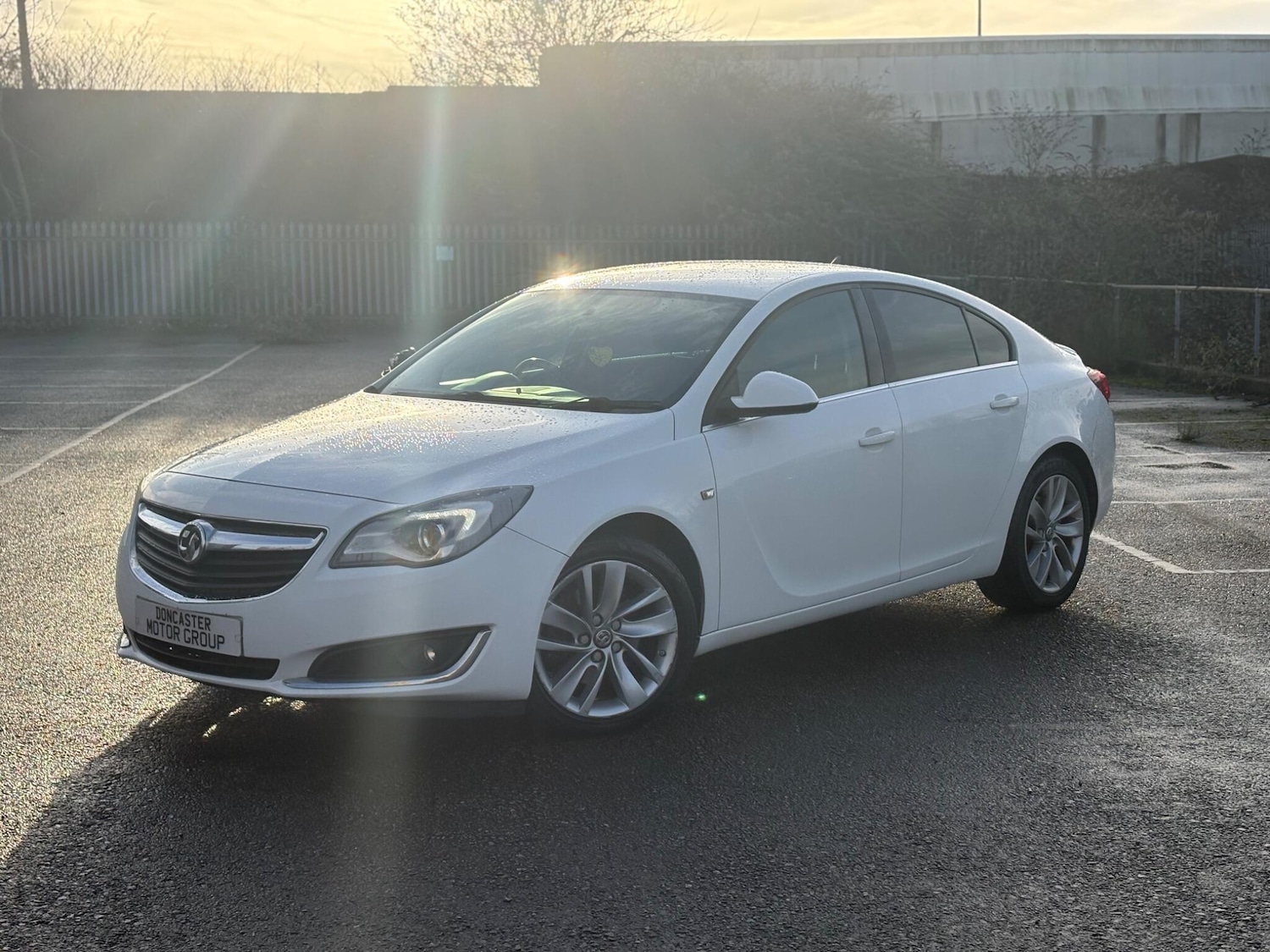Used Vauxhall Insignia 2015 for sale - 76953046: Photo 5