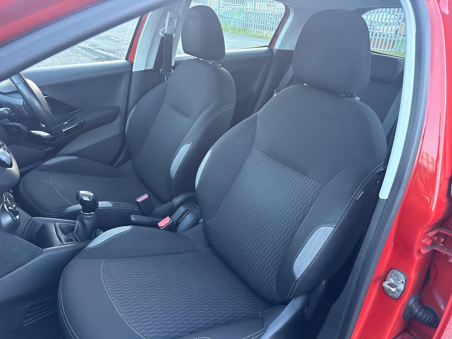 Used Peugeot 208 2016 for sale - 78204835: Photo 22