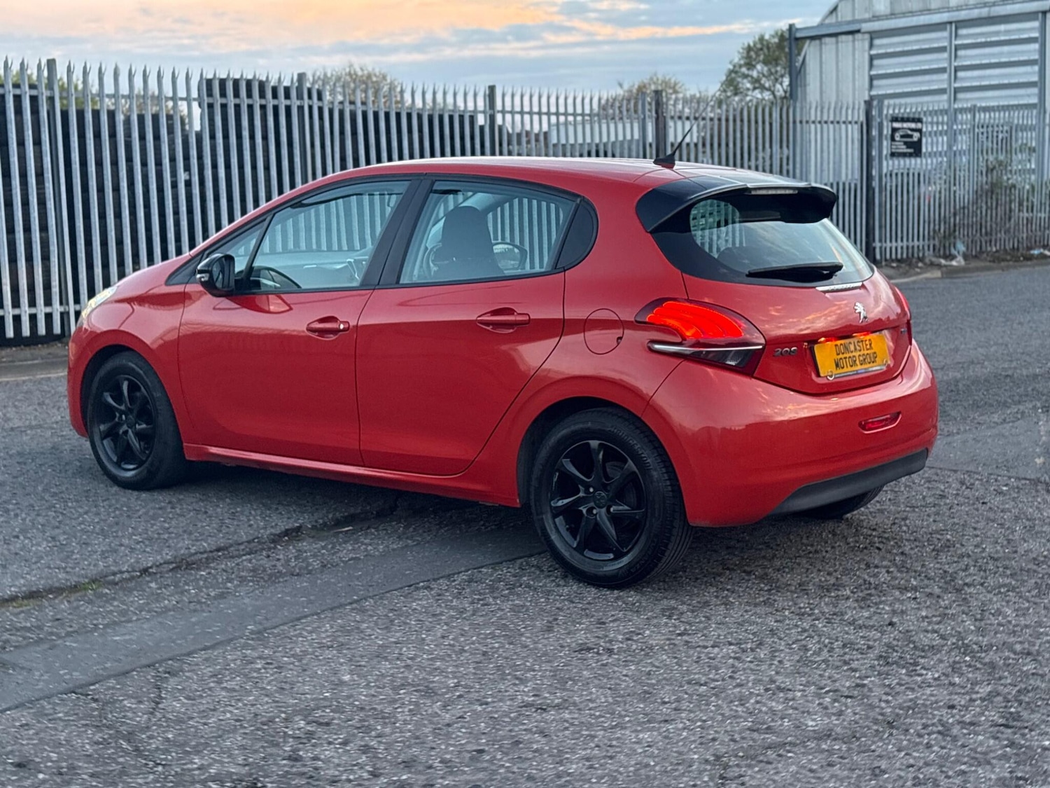 Used Peugeot 208 2016 for sale - 78204835: Photo 4