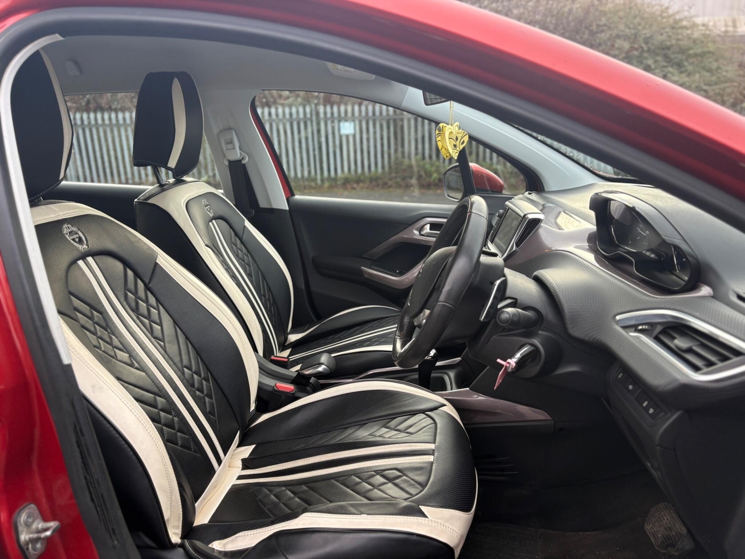 Used Peugeot 2008 2015 for sale - 77174754: Photo 21