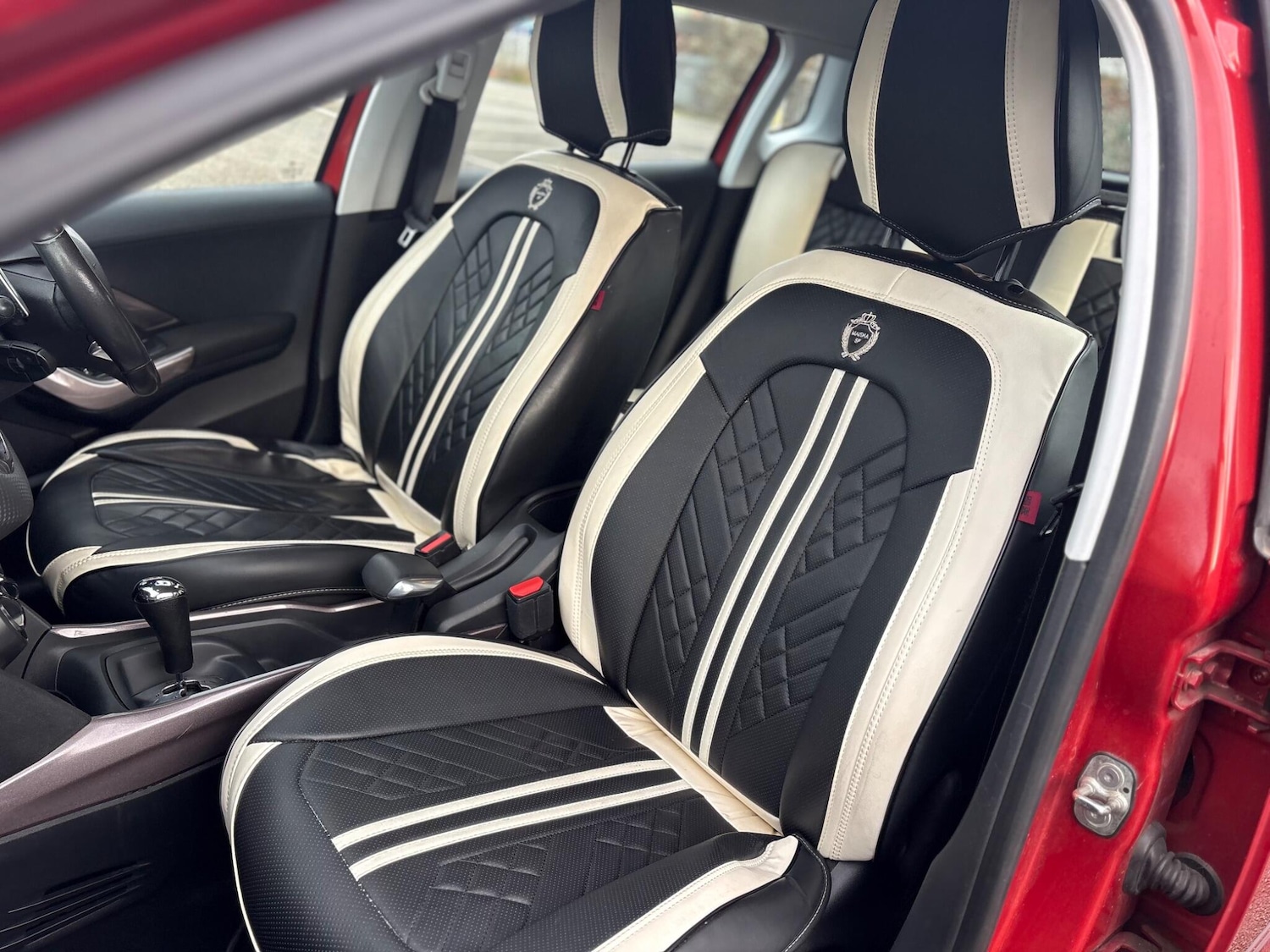 Used Peugeot 2008 2015 for sale - 77174754: Photo 6