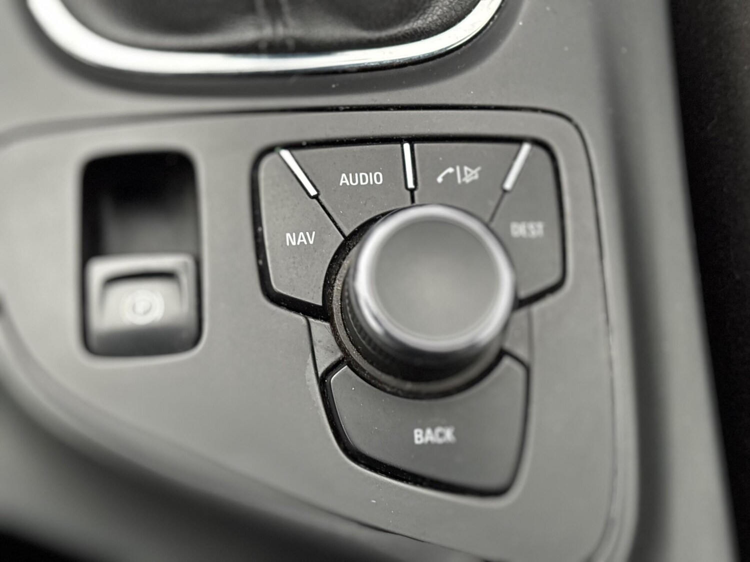 Used Vauxhall Insignia 2011 for sale - 77455626: Photo 44