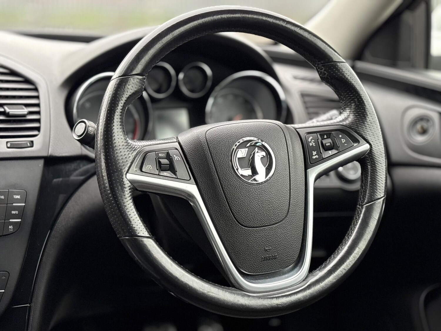 Used Vauxhall Insignia 2011 for sale - 77455626: Photo 54