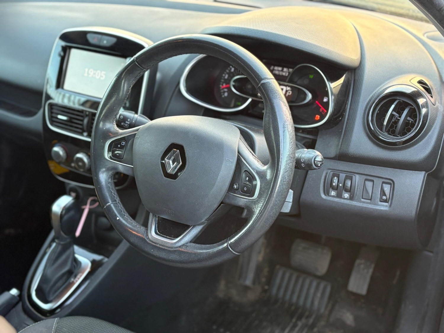 Used Renault Clio 2018 for sale - 78115417: Photo 4