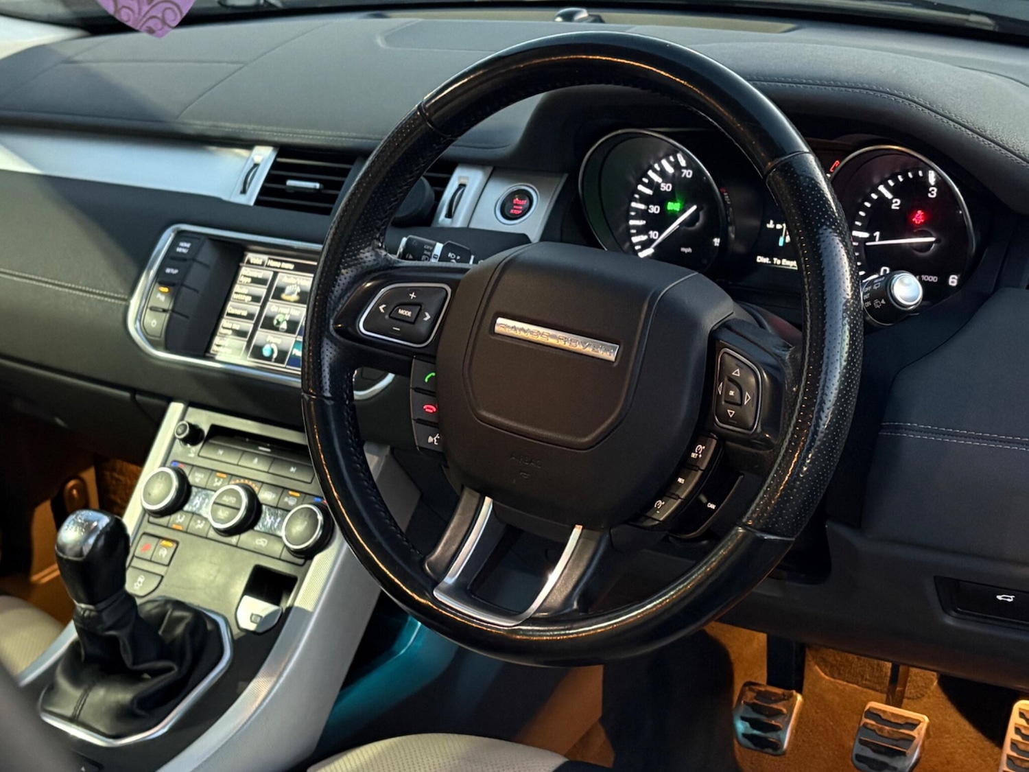 Used Land Rover Range Rover Evoque 2015 for sale - 76752395: Photo 3