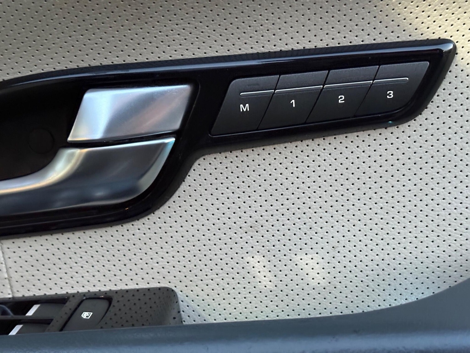 Used Land Rover Range Rover Evoque 2015 for sale - 76752395: Photo 30