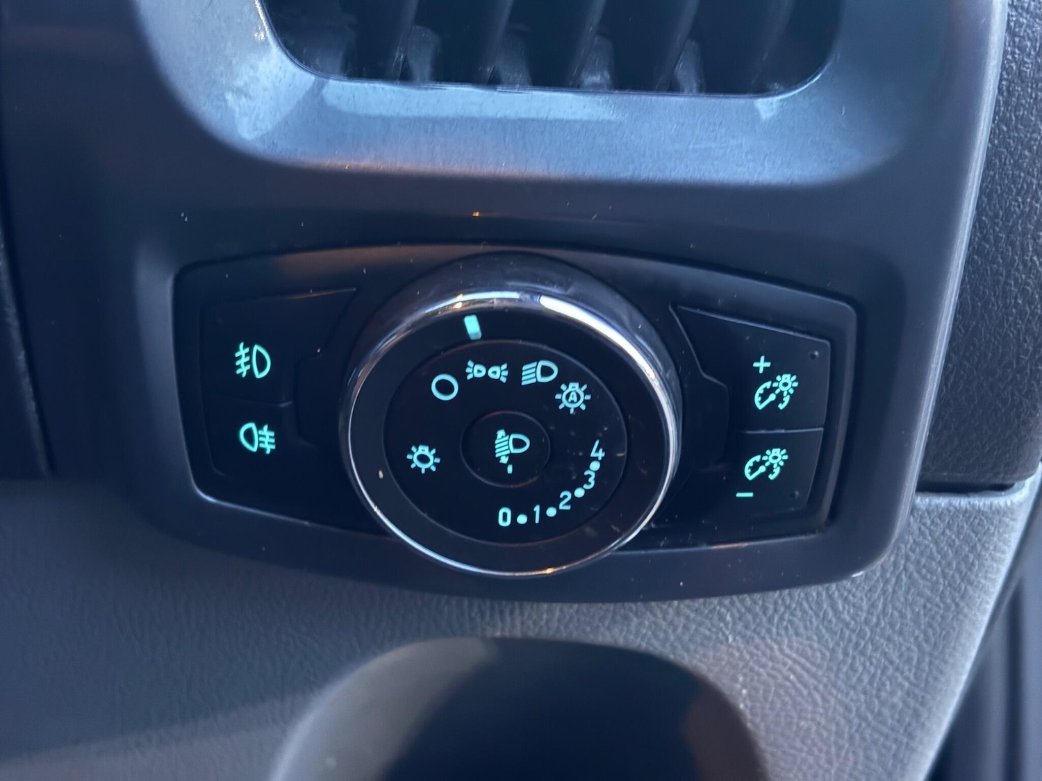 Used Ford Transit Custom 2015 for sale - 77587124: Photo 35