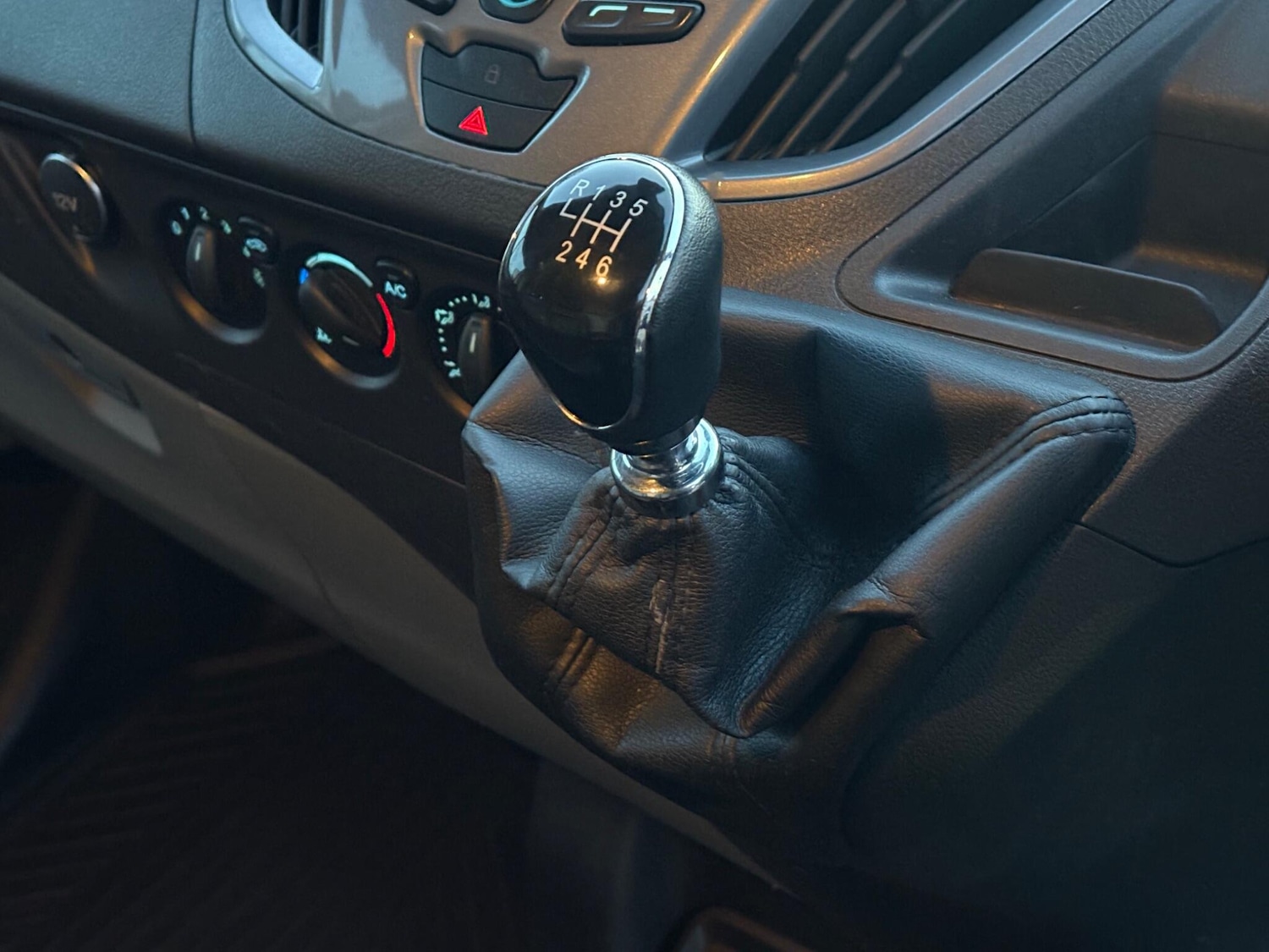 Used Ford Transit Custom 2015 for sale - 77587124: Photo 39