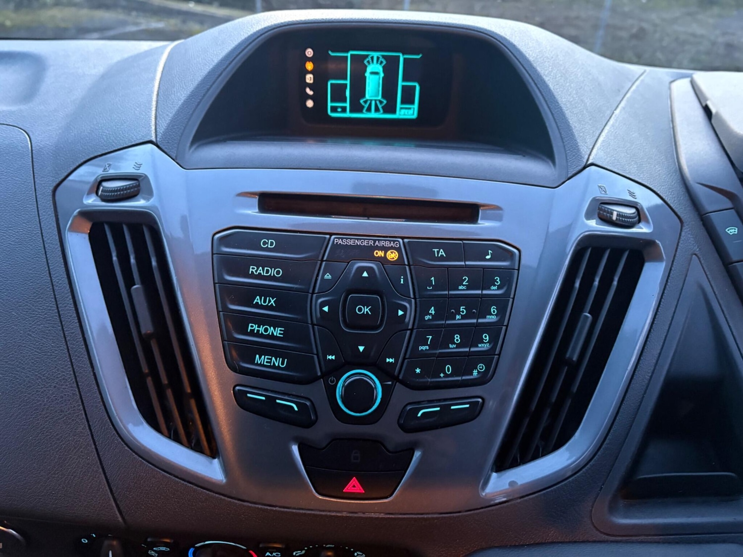 Used Ford Transit Custom 2015 for sale - 77587124: Photo 42