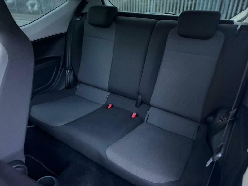 Used Volkswagen up! 2012 for sale - 78007347: Photo 24