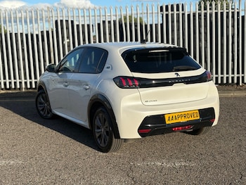 Used Peugeot E-208 2020 for sale - 79034278: Photo