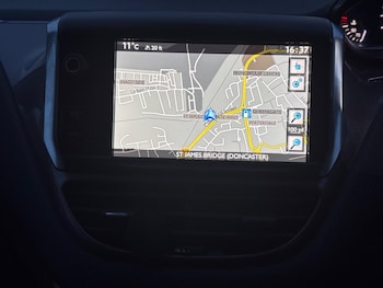 Used Peugeot 2008 2013 for sale - 77550632: Photo