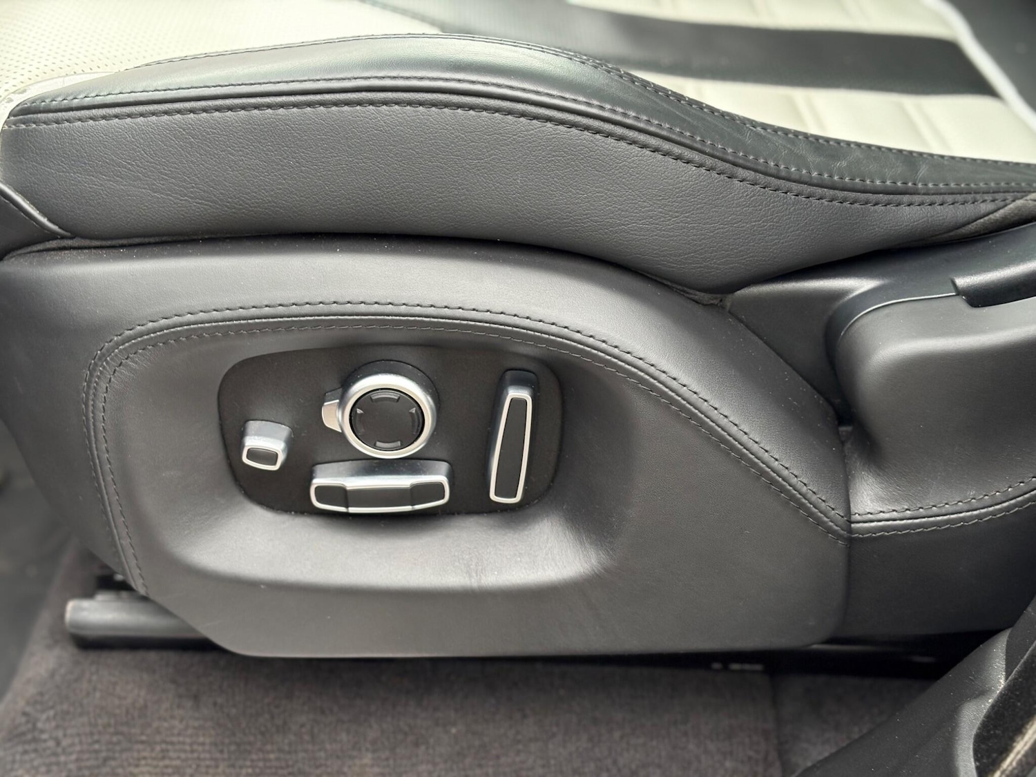 Used Land Rover Range Rover Sport 2014 for sale - 78147917: Photo 73