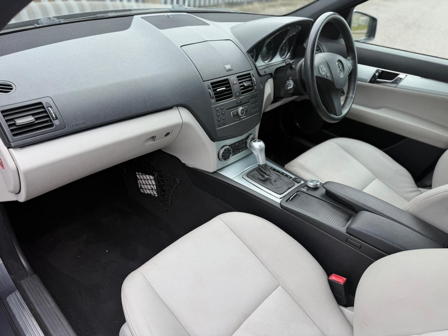 Used Mercedes-Benz C Class 2010 for sale - 78184496: Photo 13