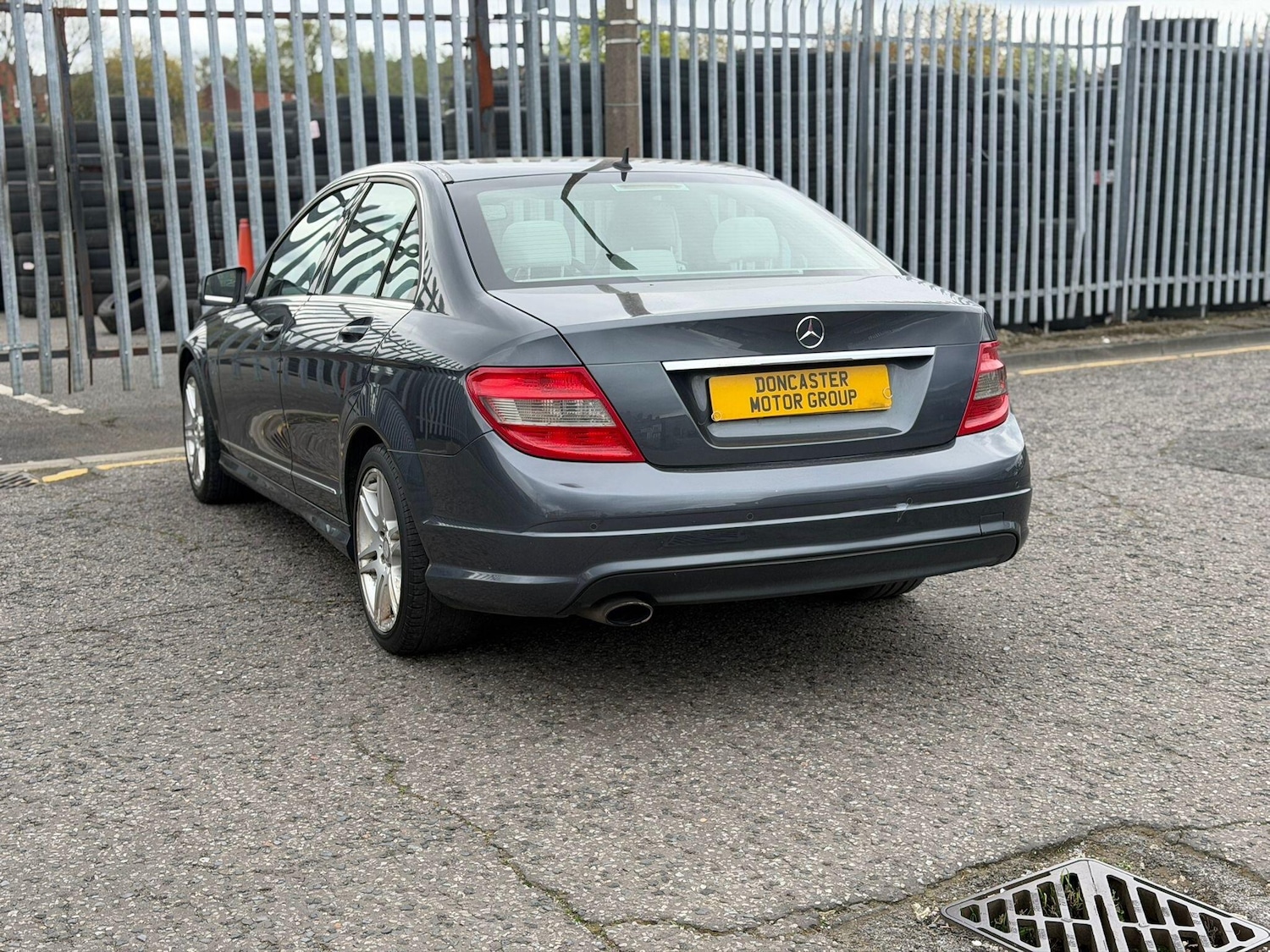 Used Mercedes-Benz C Class 2010 for sale - 78184496: Photo 7