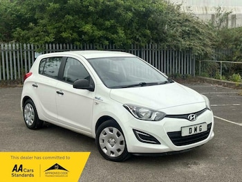 Used Hyundai i20 2014 for sale - 79396593: Photo