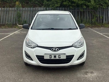 Used Hyundai i20 2014 for sale - 79396593: Photo